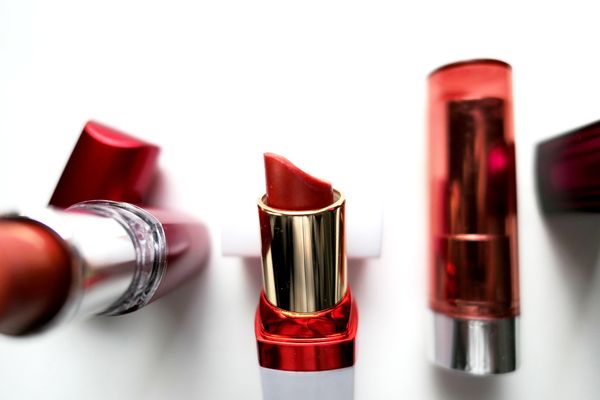 Czy warto inwestować w linię produkcyjną do kosmetyków?