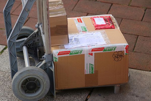Twój towar bezpieczny w drodze: innowacyjne rozwiązania w produkcji opakowań